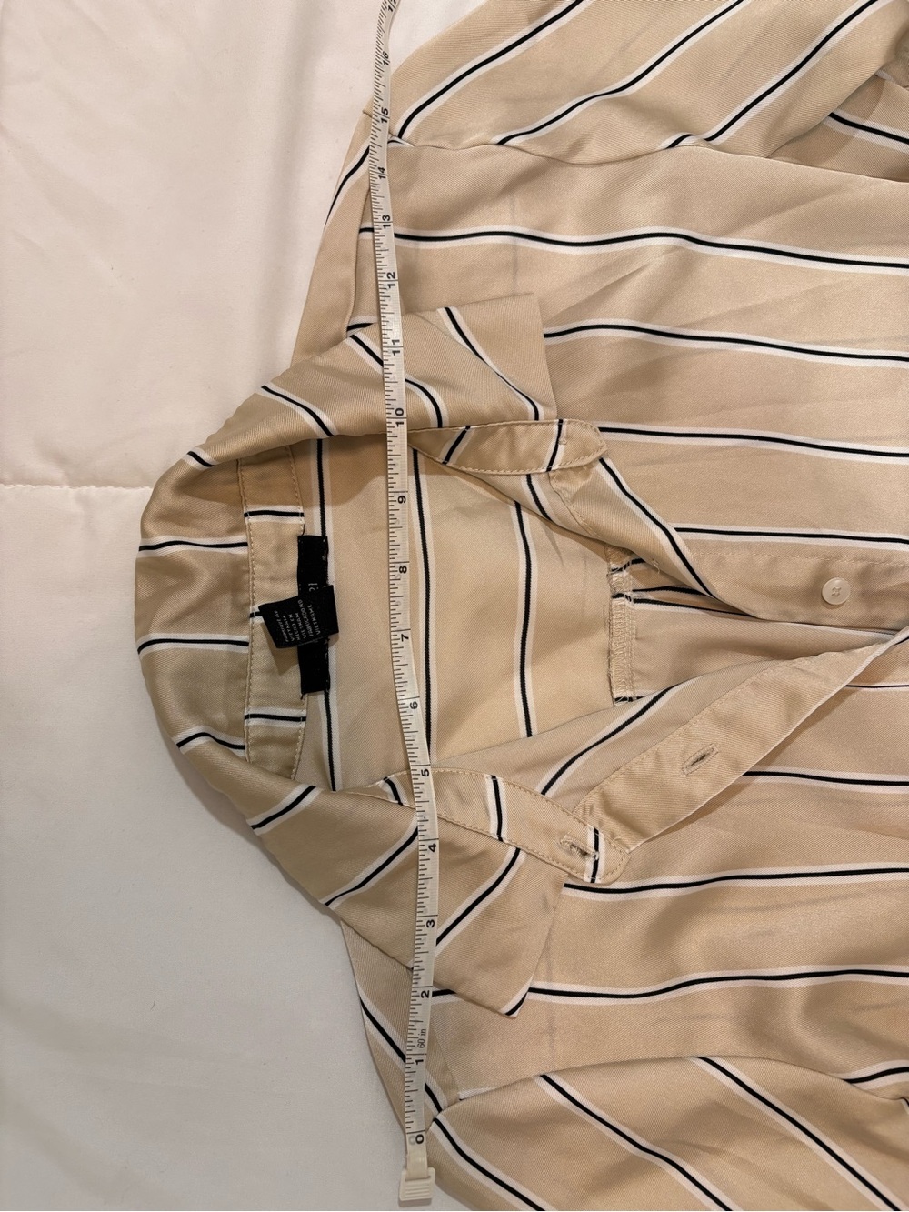 Forever 21 Beige Striped Satin Button-Down Shirt Size S - Used - Picture 6 of 10
